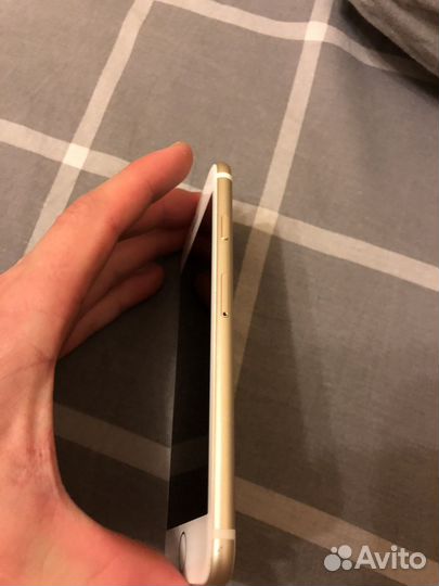 iPhone 7, 32 ГБ