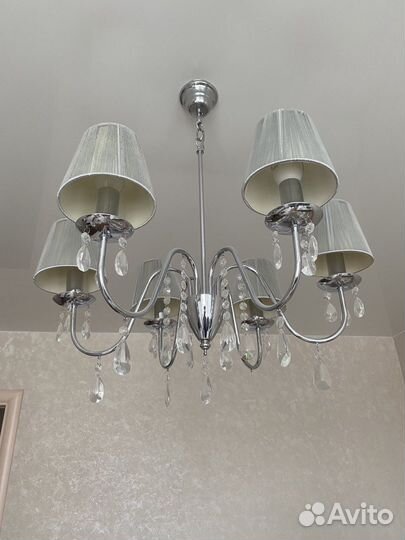 Люстра подвесная с абажурами