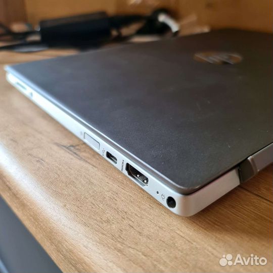 Ноутбук hp pavilion 13 i5-10го 512гб