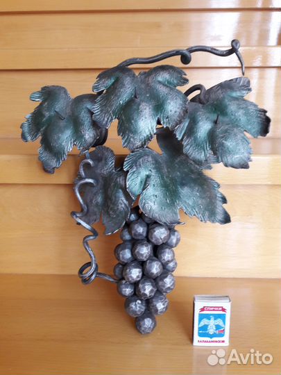 Подсвечники кован.большие новые