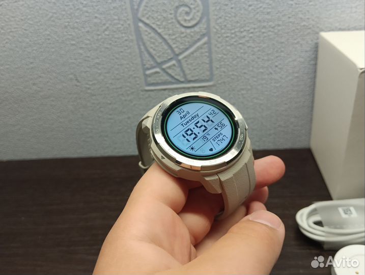 Смарт часы honor watch gs pro