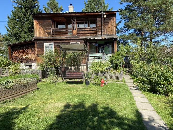 Дом 96 м² на участке 6 сот.