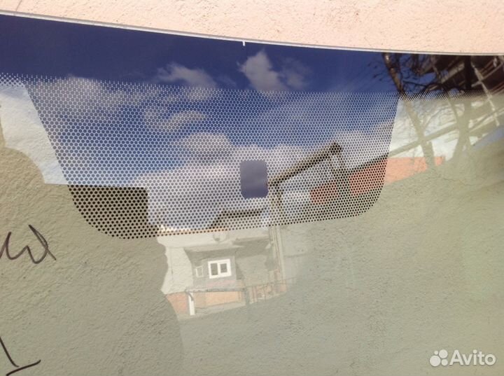 Renault Duster 5Д хб -лобовое стекло