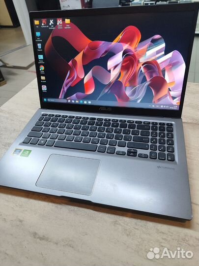 Ноутбук Asus 4потока/8озу/MX130 2GB SSD 240GB