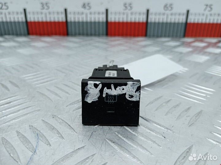 Кнопка обогрева заднего стекла Skoda Fabia