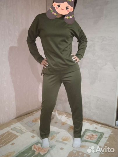 Спортивный костюм женский новый