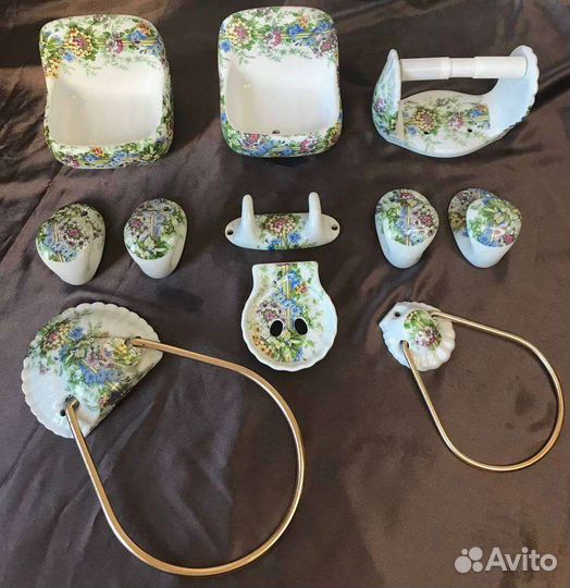 Старинный набор для ванны