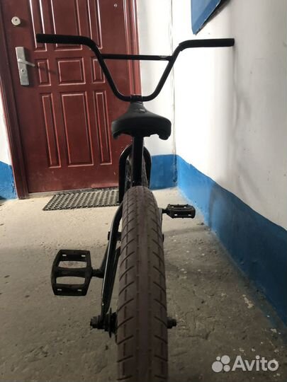 Трюковой велосипед BMX
