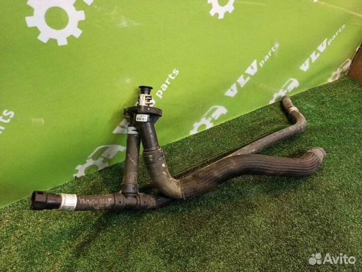 Патрубок охлаждения радиатора Ford Mustang