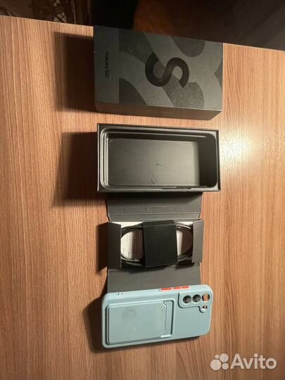 Коробка от Samsung S22