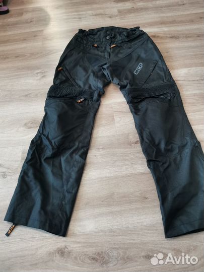 Продам мотоодежду для девушки