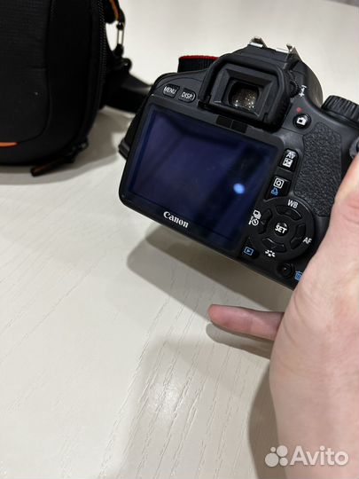 Зеркальный фотоаппарат canon 550d