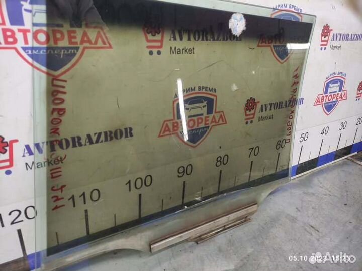 Стекло двери заднее правое Toyota Probox 2NZ 2003