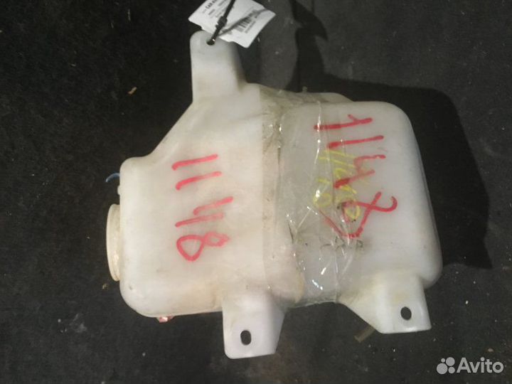 Бачок омывателя Honda Stepwgn