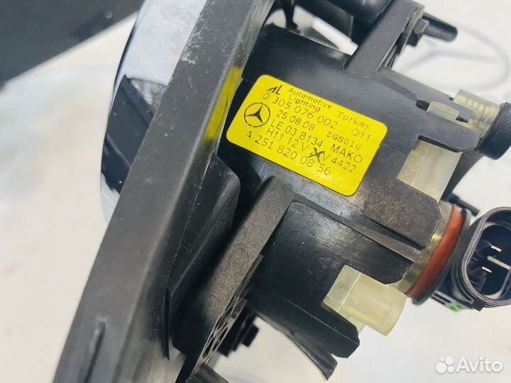Противотуманная фара левая правая Mercedes W212