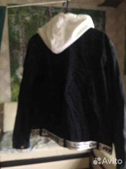 Джинсовая куртка