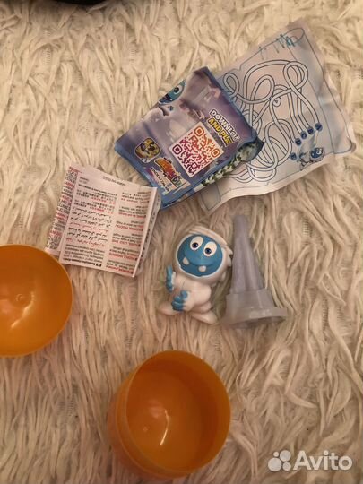 Игрушки киндер и пони