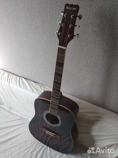 Акустическая гитара Martinez