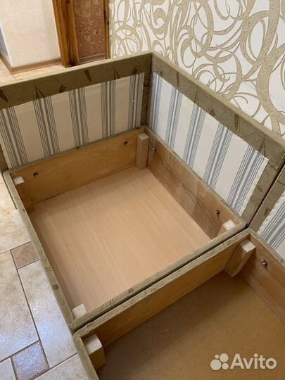 Диван угловой мягкий