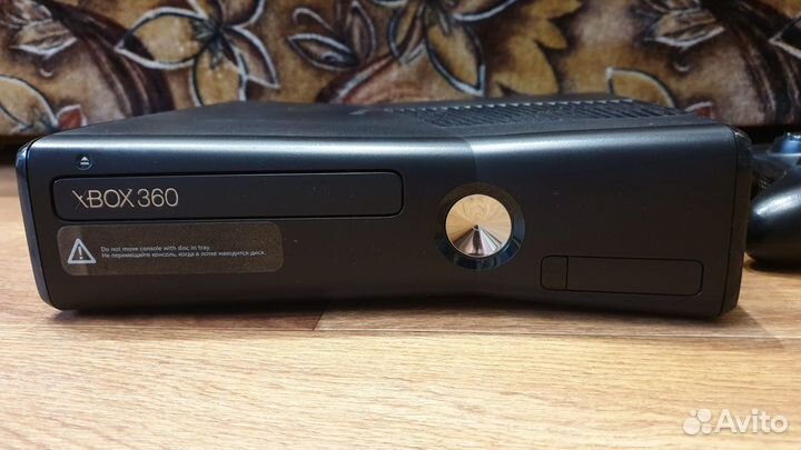 Xbox 360 Слим 250 gb Freeboot+ 59 игр