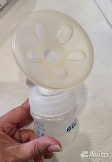 Молокоотсос ручной Philips Avent Natural SCF330