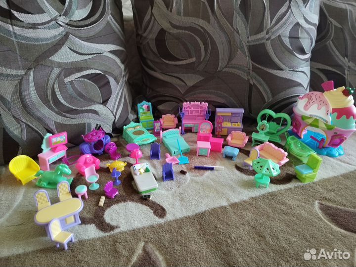 Мебель для кукольного домика