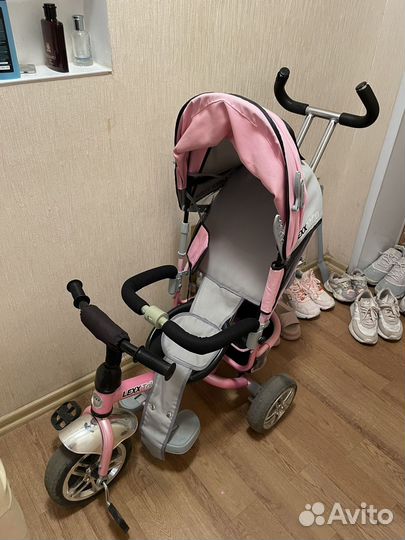 Детский велосипед с ручкой