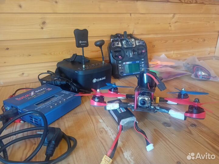 Гоночный fpv квадрокоптер