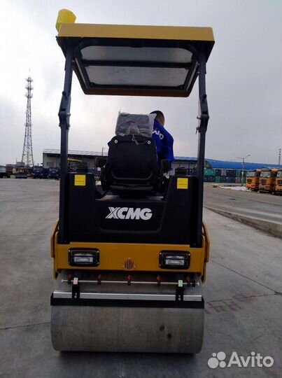 Дорожный каток XCMG XMR303, 2023