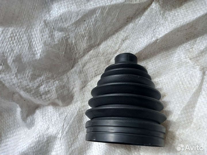 Пыльник шруса subaru