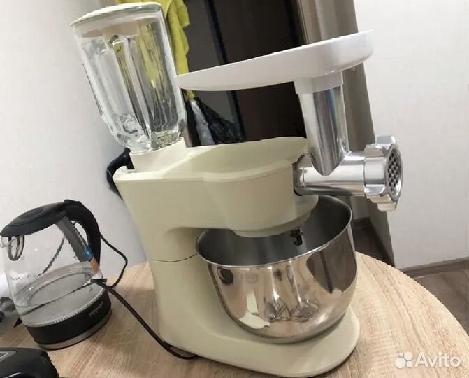 Кухонная машина Redmond RKM-4040