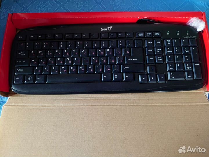 Клавиатура Genius, новая