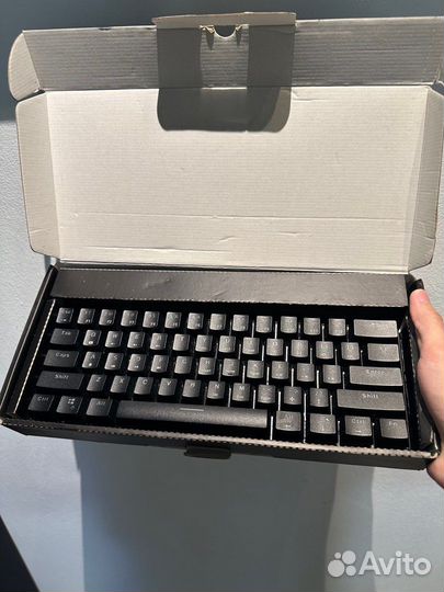 Механическая клавиатура 61