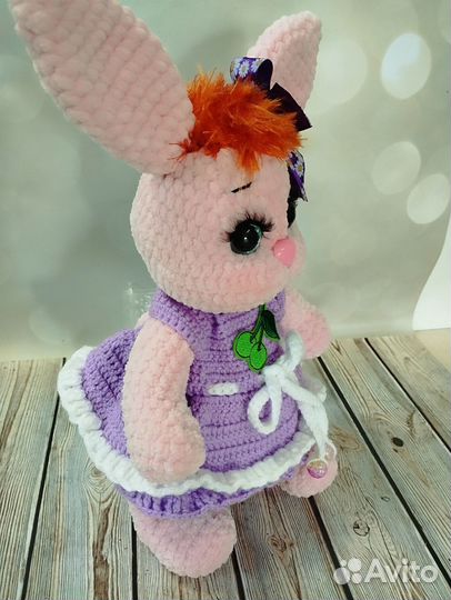 Зайка плюшевая