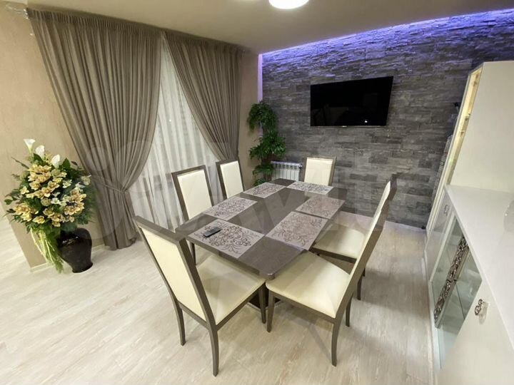 2-к. квартира, 120 м², 6/9 эт.