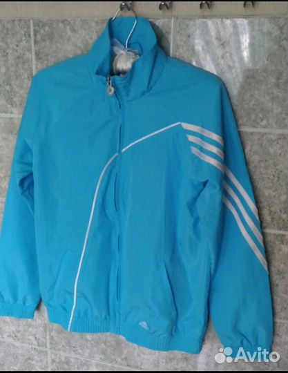 Спортивные костюмы adidas рост 164 и рост 152 новы