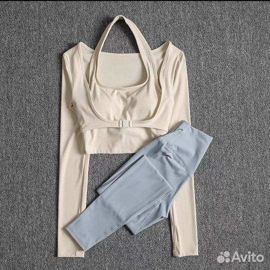 Костюм для йоги и фитнеса