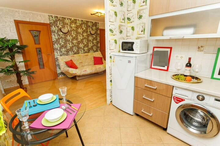 2-к. квартира, 65 м², 1/5 эт.