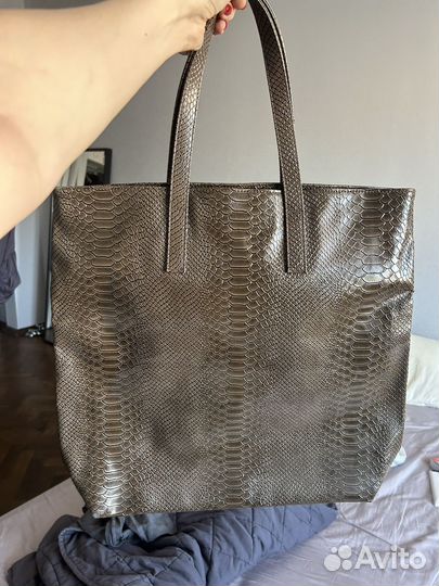 Сумка Uniqlo x Carine Roitfeld