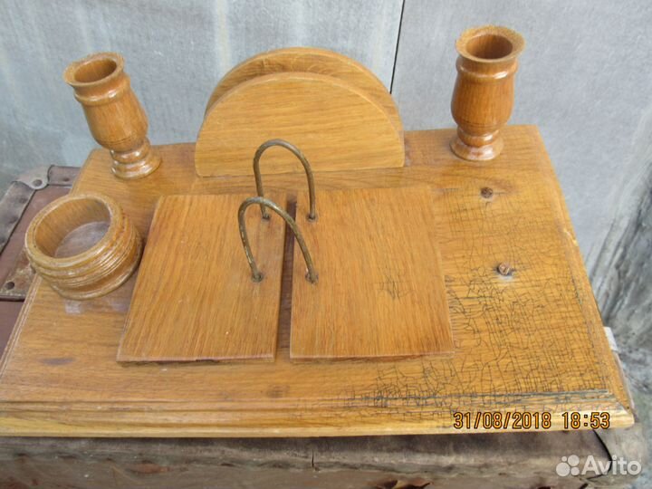 Подставка под календарь