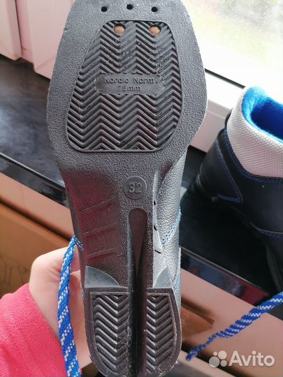 Ботинки лыжные детские 32 размер