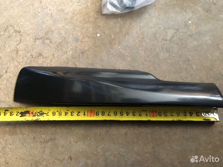 Крышка рейлинга передняя правая Toyota Rav4 ACA31