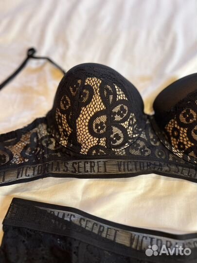 Victoria secret комплект 75B/80B/85B