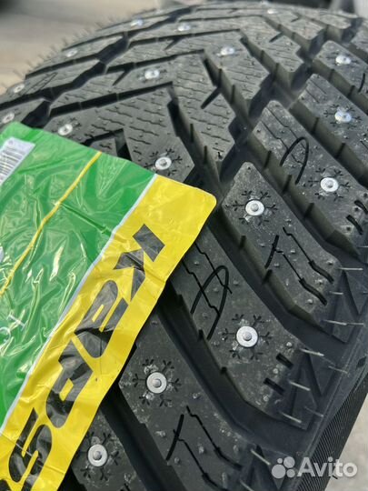 Kapsen IceMax RW516 215/50 R17 125T