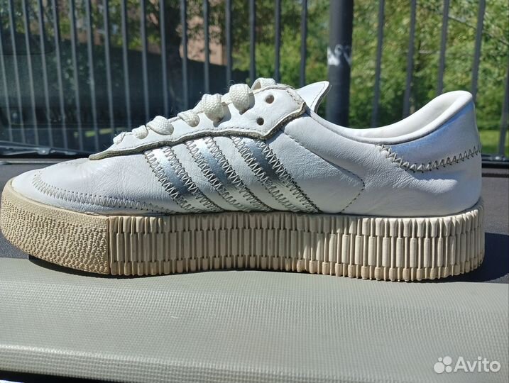 Кроссовки кожанные Адидас 38,5р