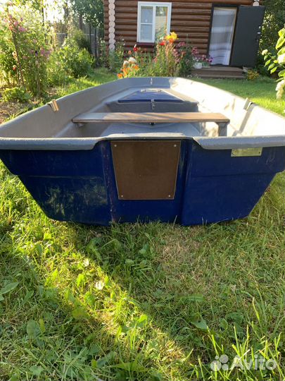 Моторно-гребная лодка - картоп Мираж 270