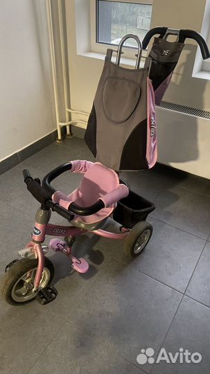 Детский велосипед с ручкой