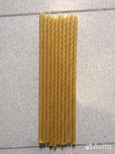 Восковая свеча