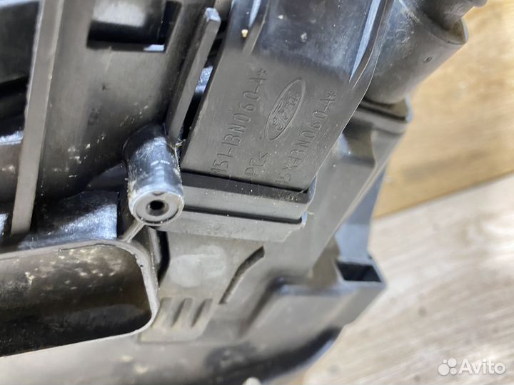 Фара передняя правая Ford Focus 2 дорест 142495