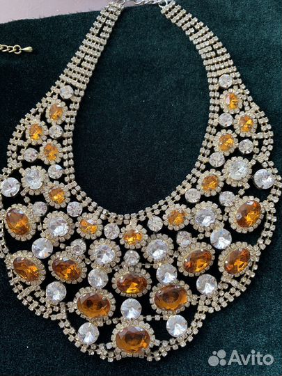 Колье ожерелье